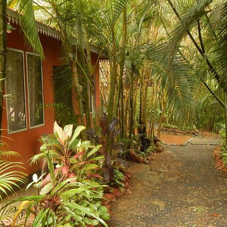 Sunbird Garden Resort Krishnagiri Esterno foto