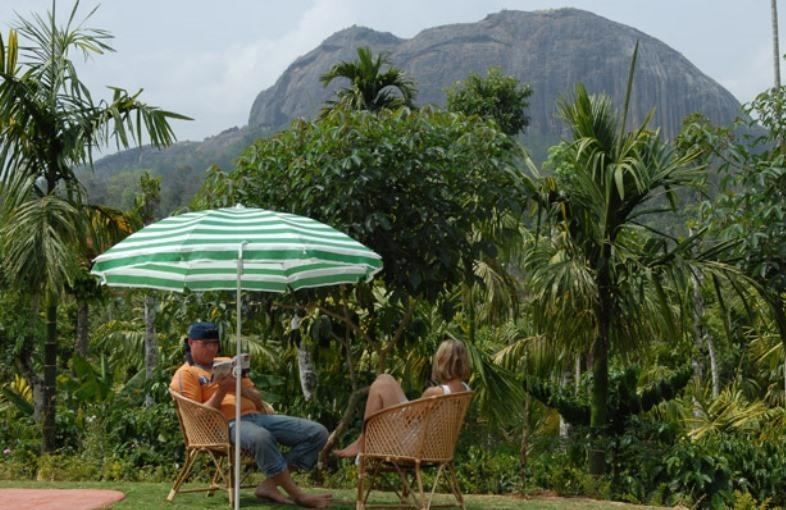 Sunbird Garden Resort Krishnagiri Esterno foto